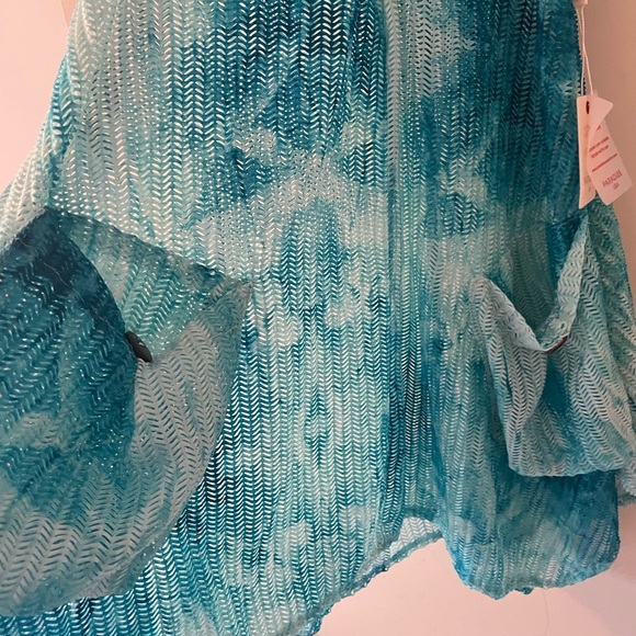 Women swim coverup - Picture 3 of 5